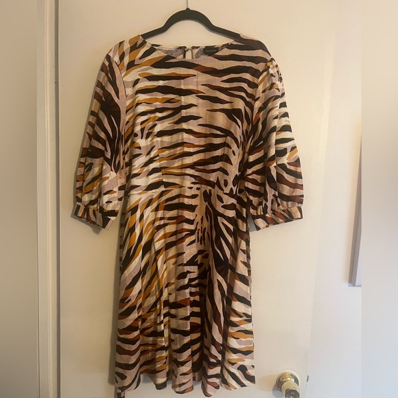 Never worn Who What Wear Linen & Rayon Animal Print Dress - Picture 2 of 7